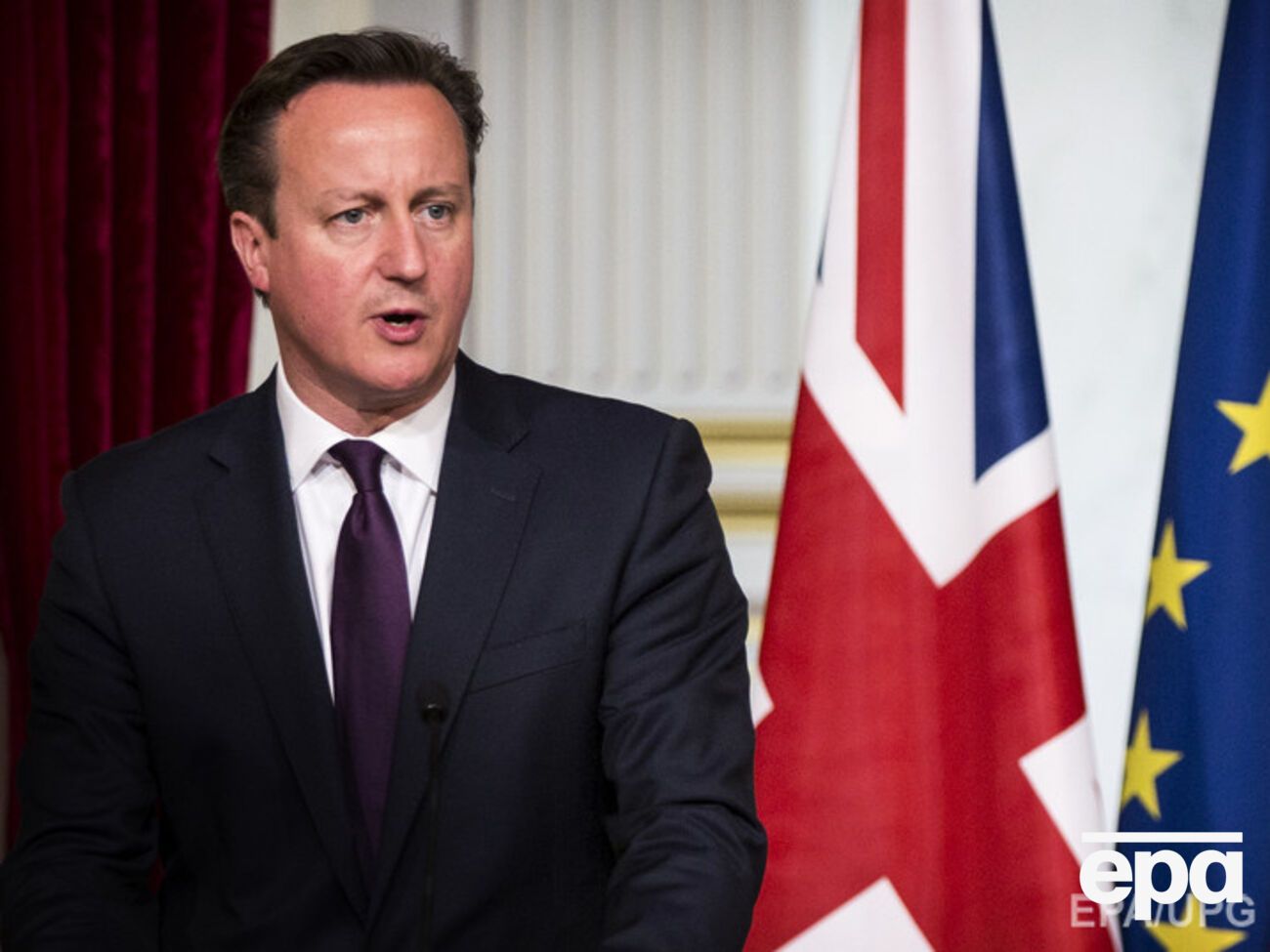 Кэмерон призвал активнее бороться с коррупцией
