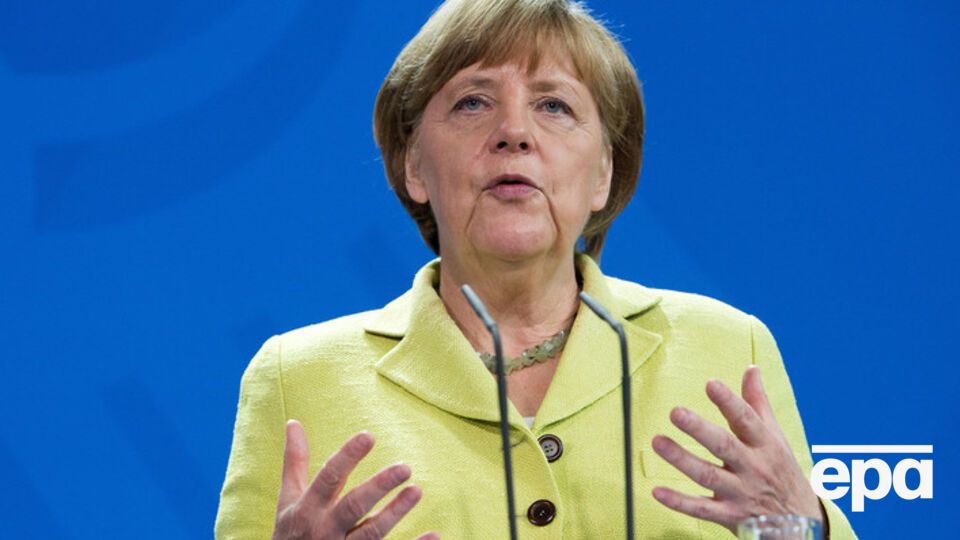 Меркель отметила отсутстсвие прогресса демократии в России