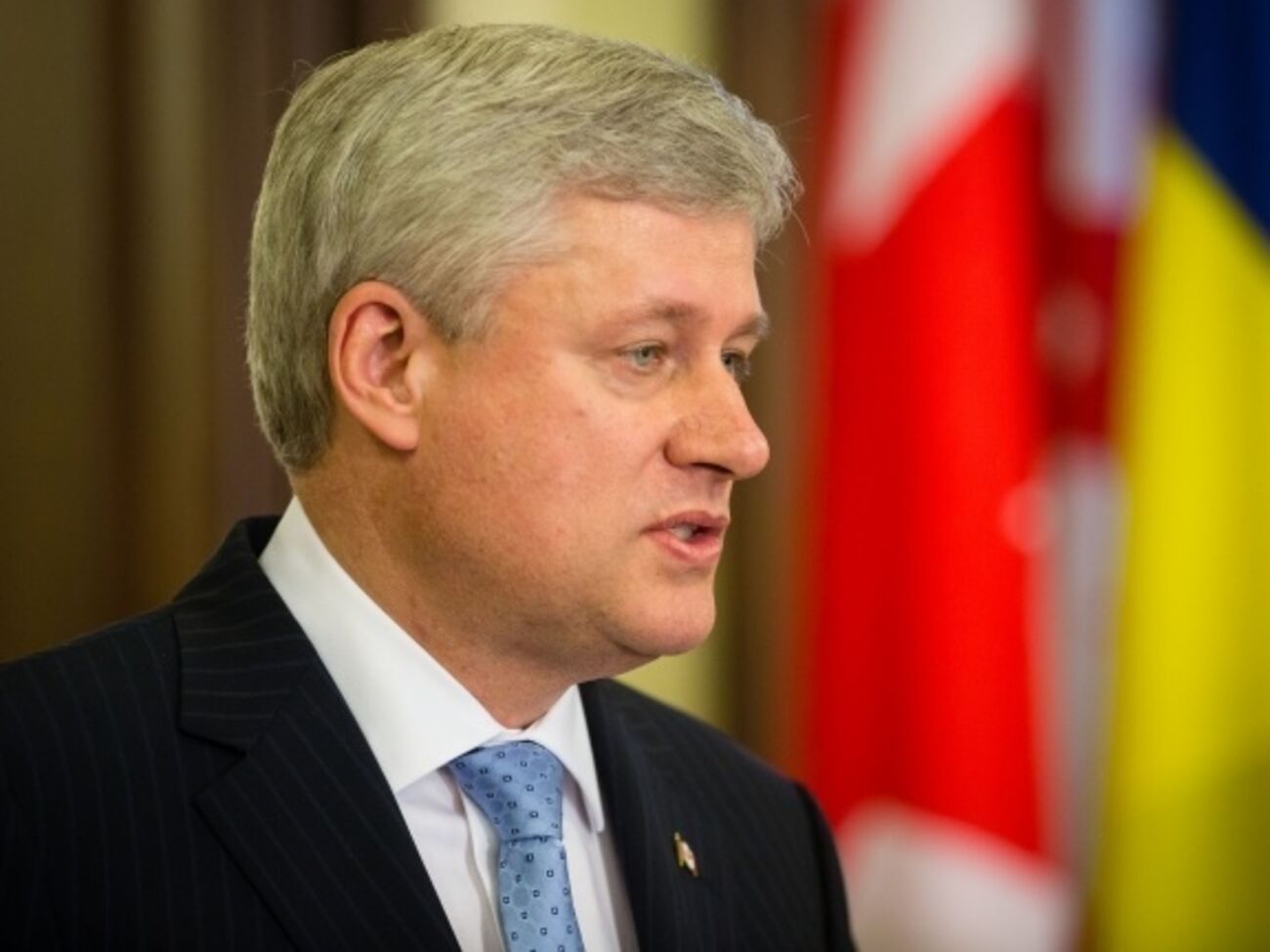 Харпер: Военные Путина и их союзники сепаратисты должны прекратить бои