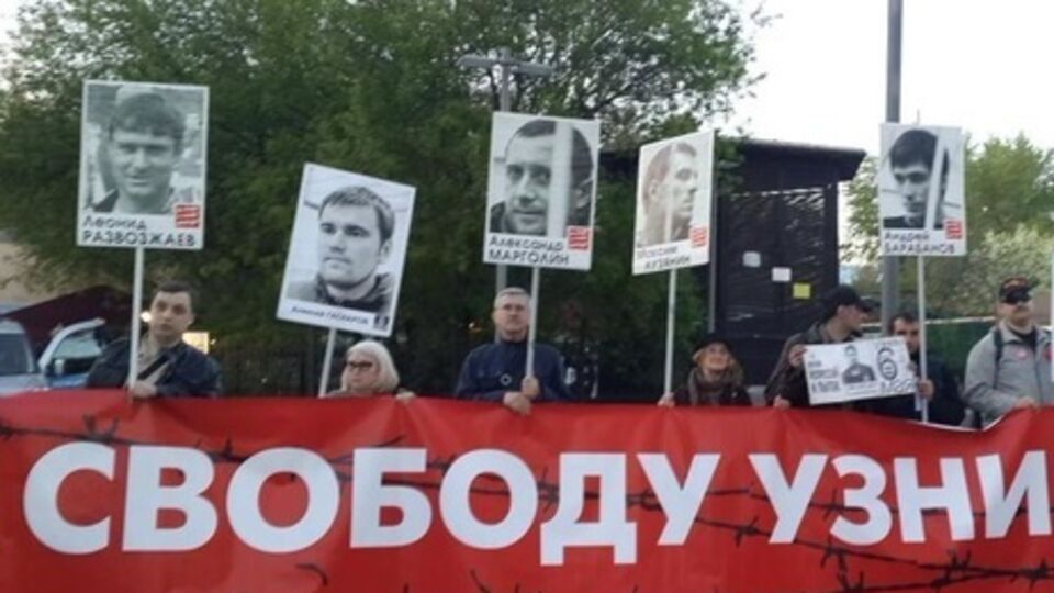 СМИ: Нападавшие обозвали активистов "Комитета 6 мая" "майданутыми"