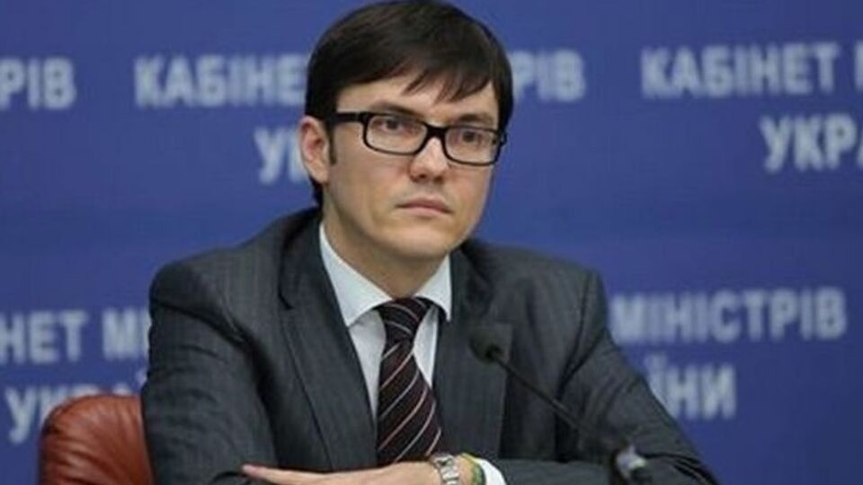 Пивоварский заявил, что акциз с нефтепродуктов будет поступать в дорожный фонд