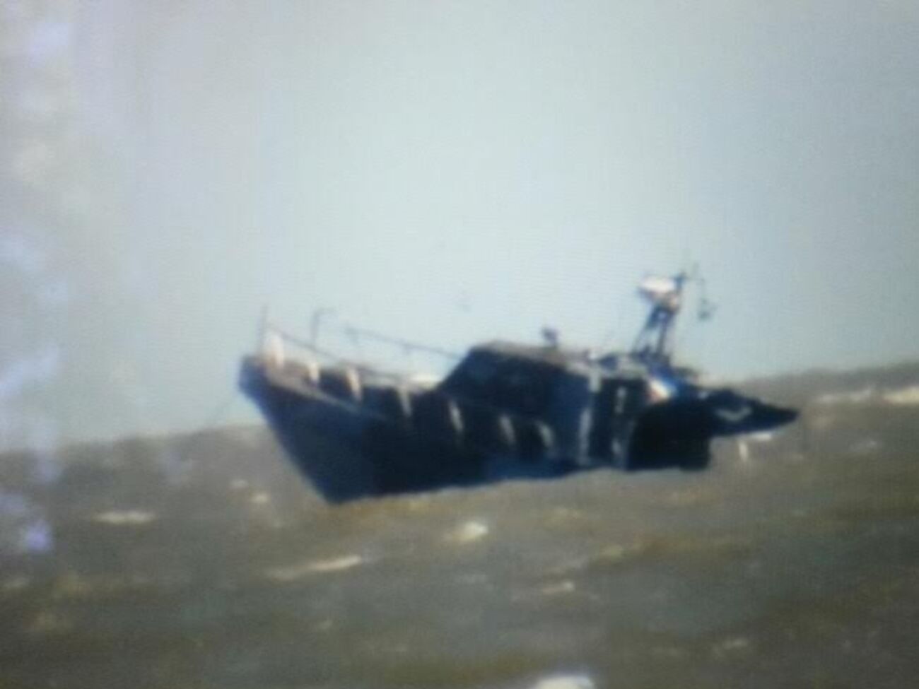 На катере было семь пограничников