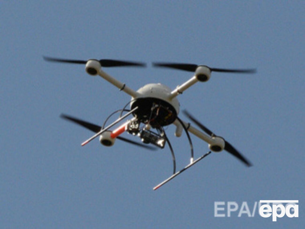 Пресс-центр АТО: Украинские военные сбили вражеский беспилотник в небе над селом Валерьяновка Донецкой области