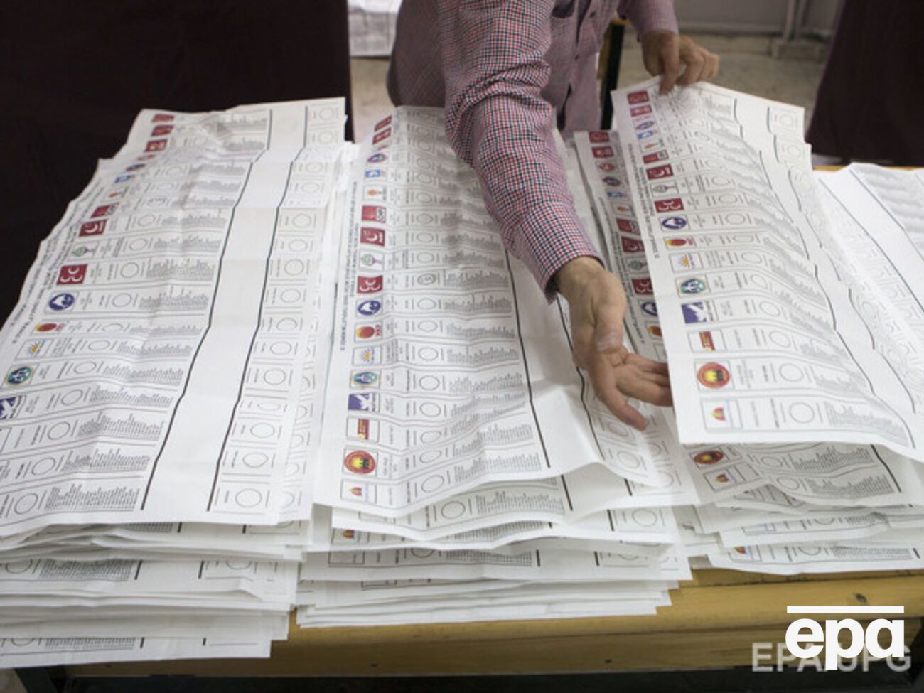 Первые результаты выборов в Турции могут быть объявлены через несколько часов