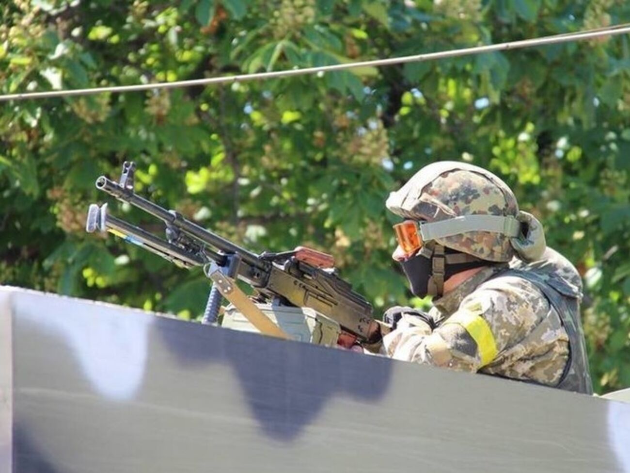 В Марьинке утром возобновились боевые действия