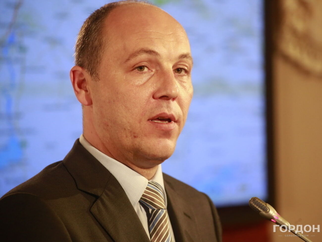 Парубий отметил, что новоизбранные местные власти должны обладать уже новыми полномочиями