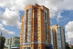Согласно закону, ответственность за ненадлежащее содержание здания – общего имущества – ложится на совладельцев дома