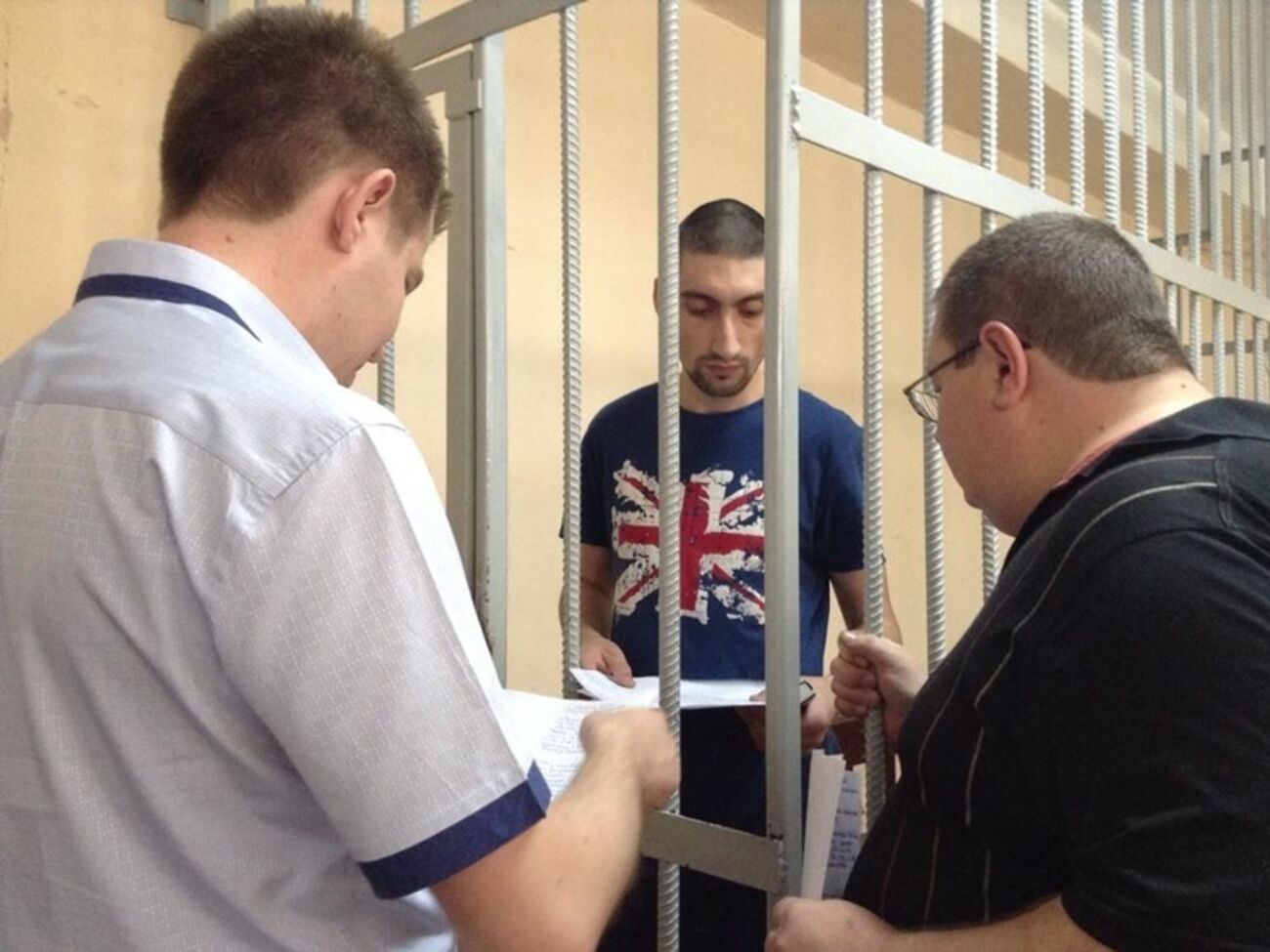 СМИ: Топаз подал жалобу на неправомерные действия сотрудника СИЗО