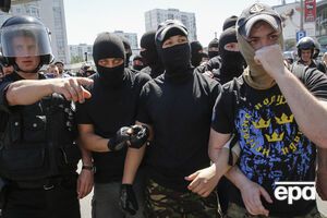 В результате столкновений на "Марше равенства" пострадали 11 сотрудников милиции и несколько активистов