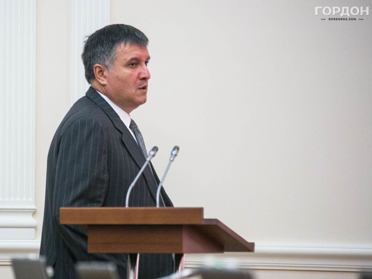 Арсен Аваков сообщил, что на момент прибытия пожарных на нефтебазе не было воды и пены для тушения