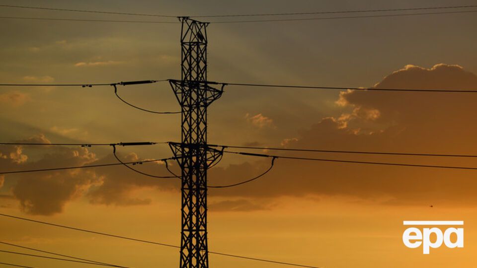 По данным российского ведомства, Украина прекращает поставки электроэнергии в Крым