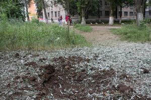 Милиция обнаружила воронку от взрыва рядом со студенческим общежитием