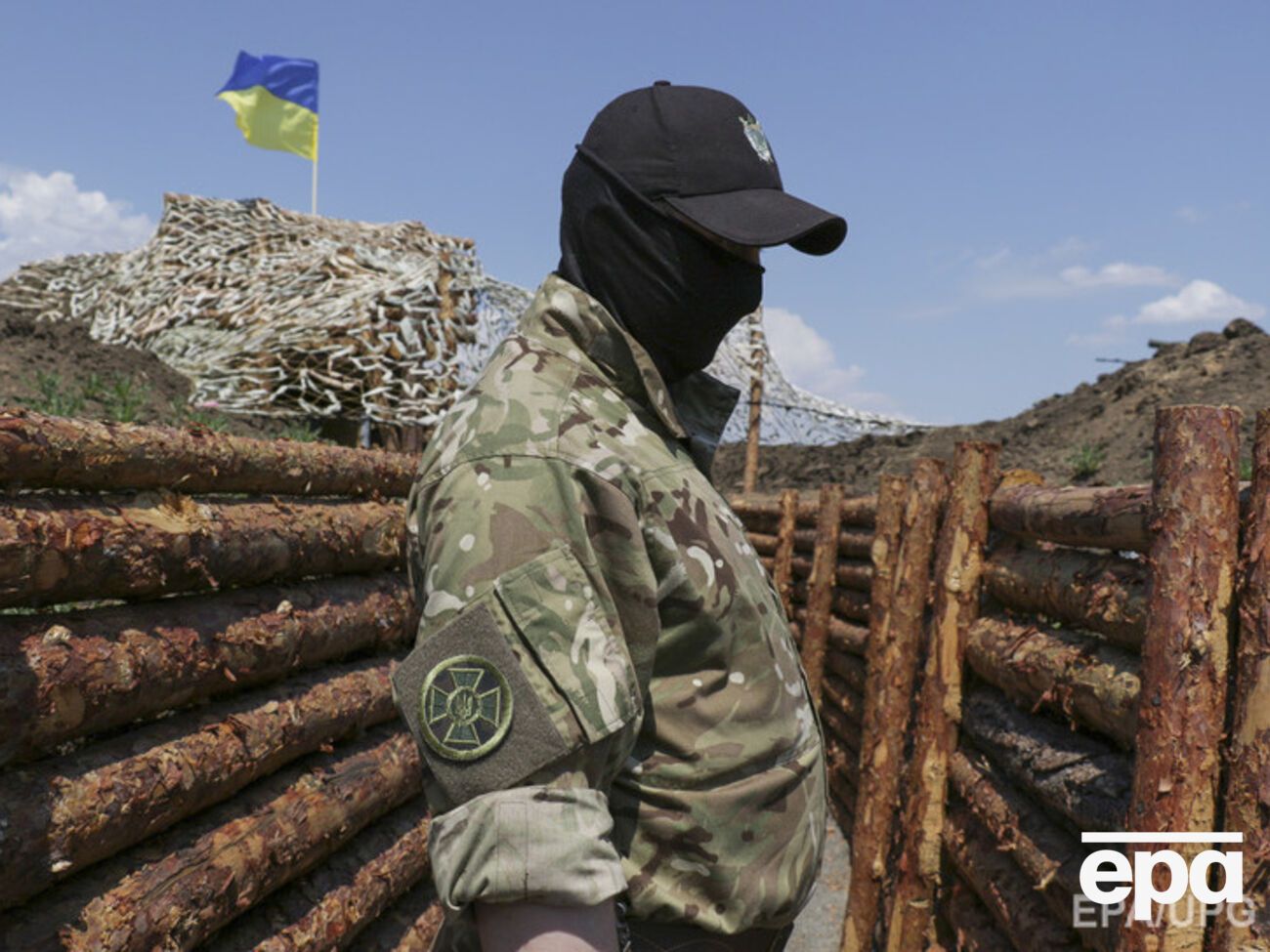 В течение суток погиб один военный