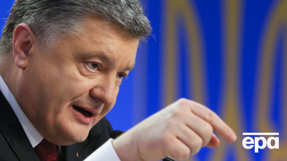 Петр Порошенко представляет в Киеве проект изменений в Конституцию