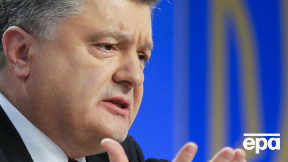 Петр Порошенко представляет в Киеве проект изменений в Конституцию