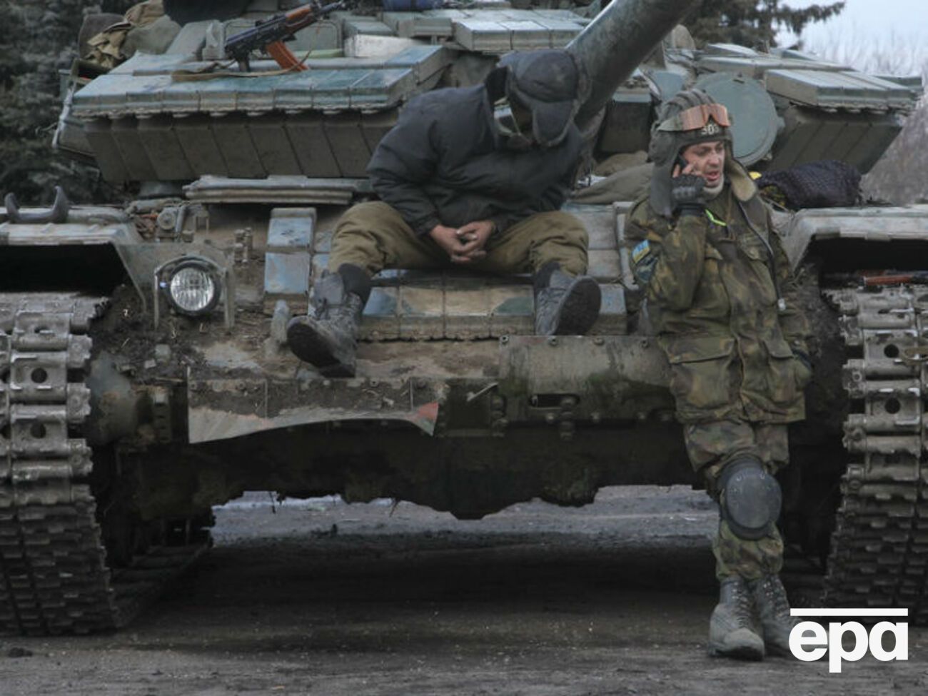 Самой напряженной ситуация остается вблизи оккупированного Донецка и на подступах к Мариуполю