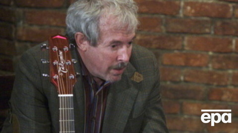 Макаревич: Как ни верти, а законов физики в мире никто не отменял