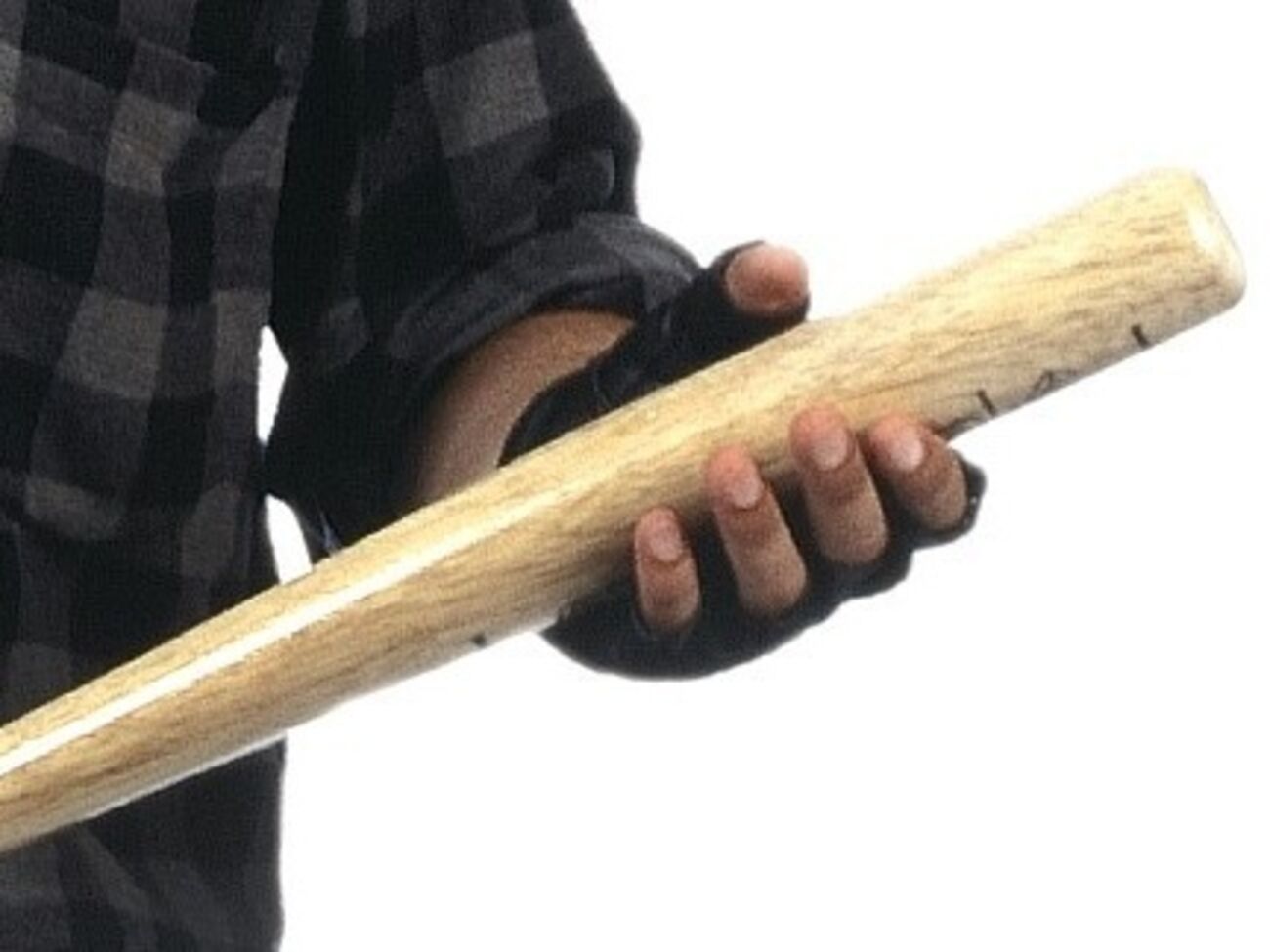 На Петра Столяра возле его дома напали трое неизвестных с битами