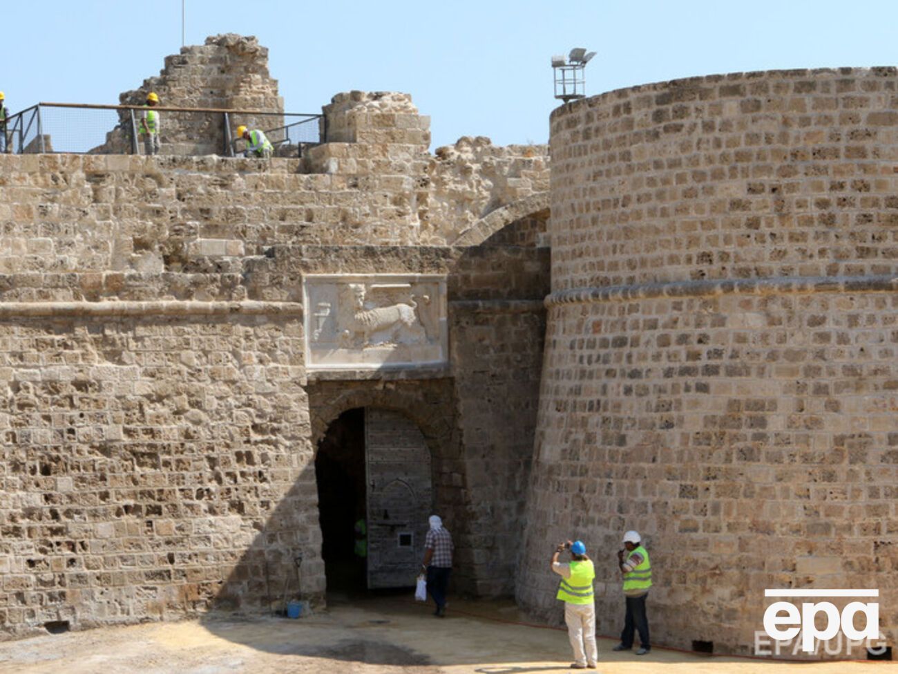 в ЕС предлагают возвести финансовый барьер для защиты Кипра от кризиса в Греции