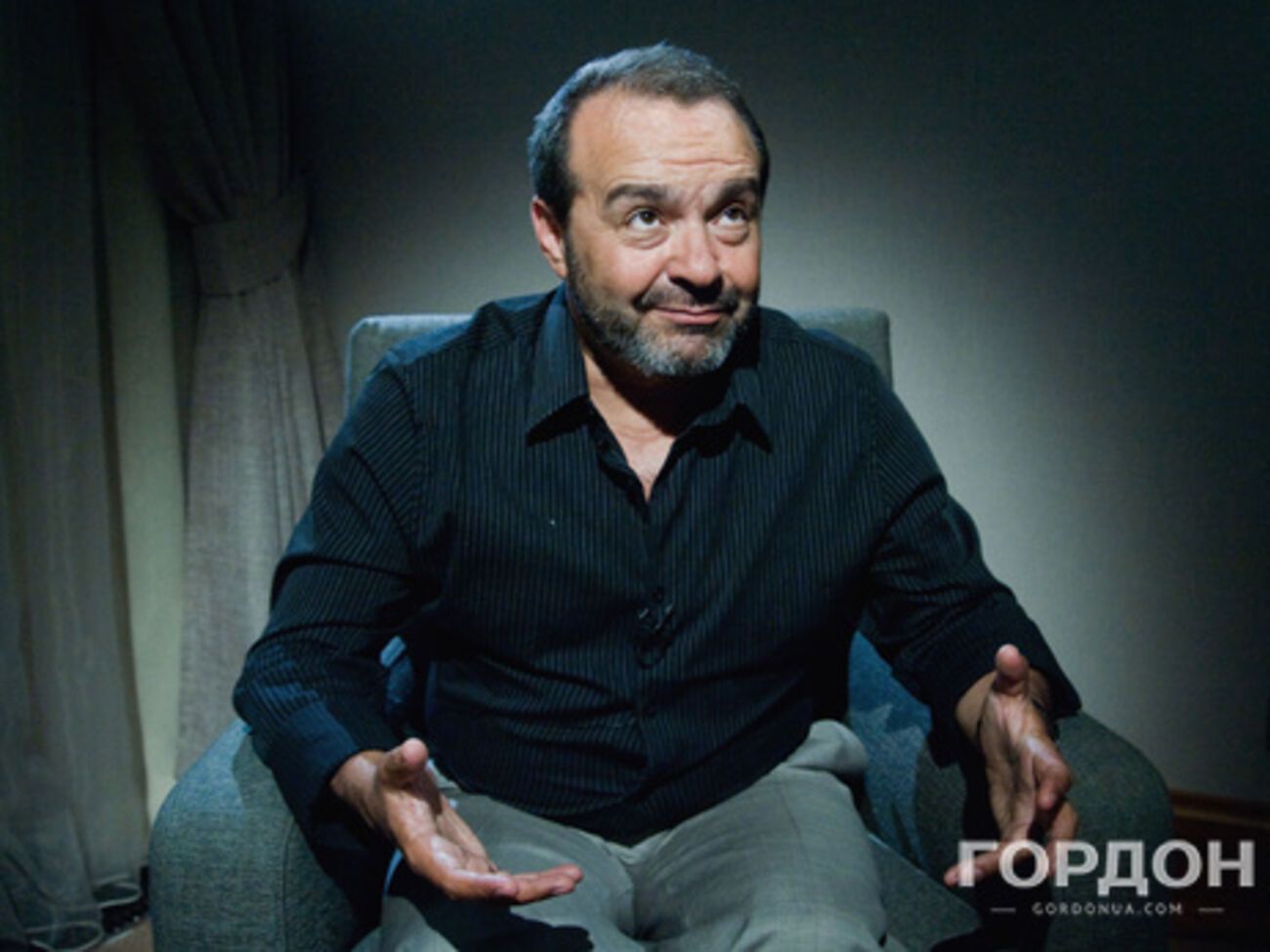 Шендерович о Табакове:&nbsp;В юности я его боготворил; потом просто любил, потом любил непросто, &ndash; стараясь прощать, оправдывать, не замечать... Не замечать уже совсем, совсем невозможно