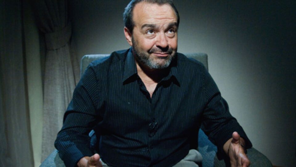 Шендерович о Табакове: В юности я его боготворил; потом просто любил, потом любил непросто, – стараясь прощать, оправдывать, не замечать... Не замечать уже совсем, совсем невозможно