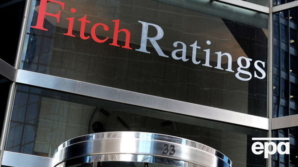 Fitch Ratings: Неизбежность дефолта "ПриватБанка" и "Ощадбанка" следует из недавних запросов обоих банков по продлению сроков погашения еврооблигаций