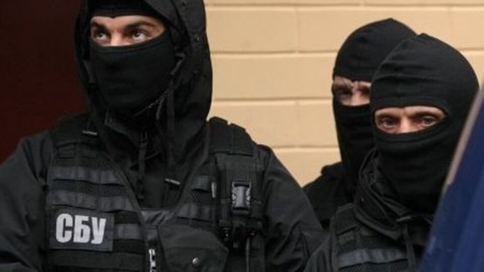 Взяточник прожил год в бегах, но это ему не помогло уйти от ответственности