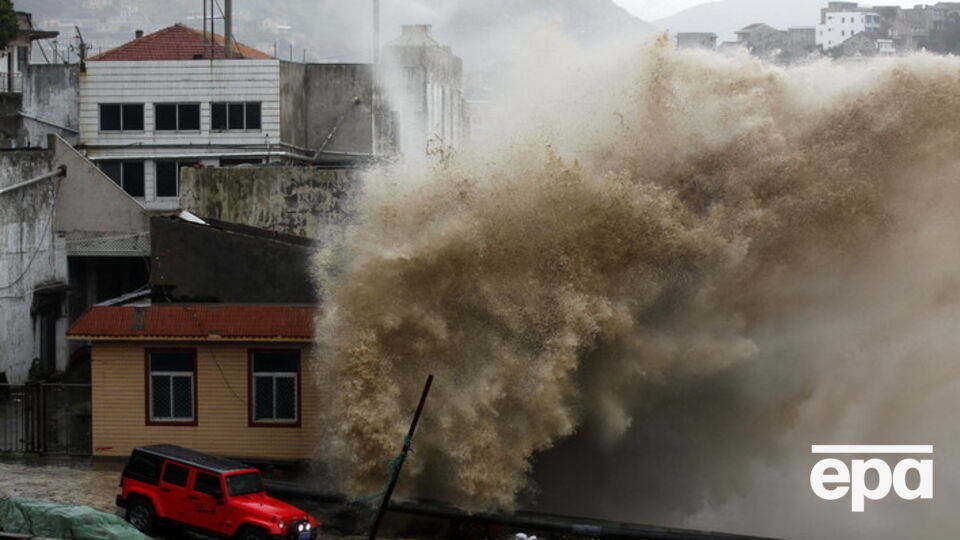 Супертайфун вплотную приблизился к Китаю