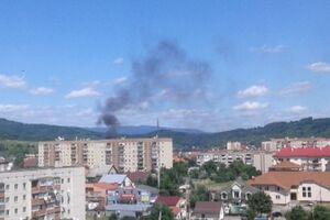 Преступники уничтожили из гранатометов два милицейских автомобиля