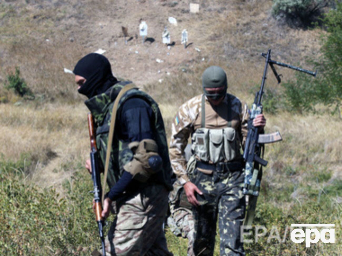 Пресс-центр АТО: Боевики обстреливают украинские позиции из стрелкового оружия, минометов и гранатометов