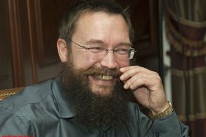 Герман Стерлигов: Политики не циничные люди, а несчастные, бестолковые, бритые безбожники и еретики, ими дьявол крутит как хочет. Они ведутся на эти разводки. Это не вина, а беда их