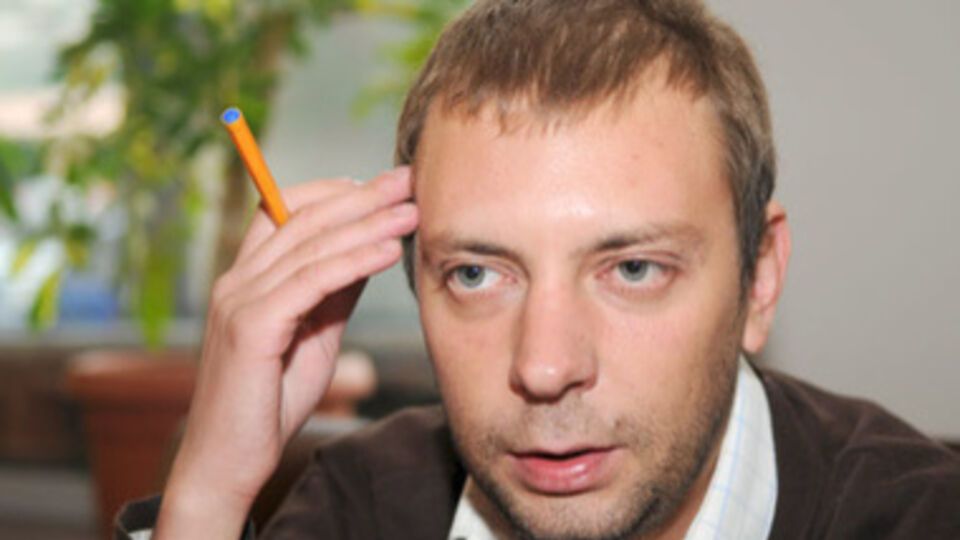 Скоропадский: "Правый сектор" не будет снимать людей с фронта