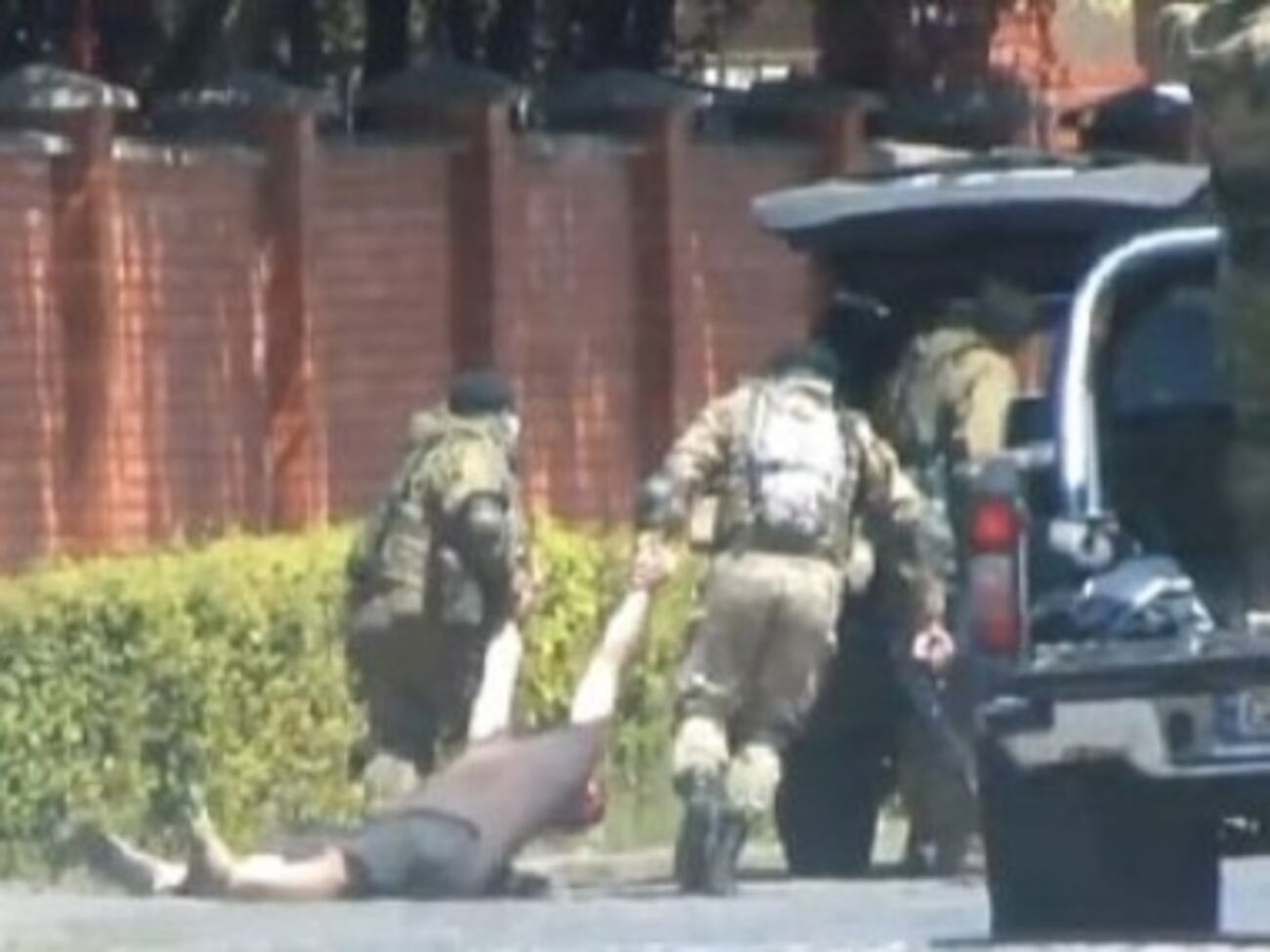 Шевченко: Бойцы "Правого сектора" застрелили гражданское лицо, чье тело потом грузили в свой автомобиль