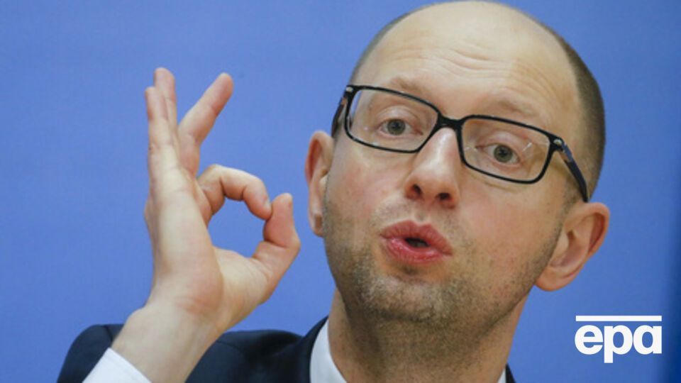 Яценюк: Мы идем, а надо бежать. Из 180 законов, которые Кабмин внес с парламент, более 100 остались не принятыми