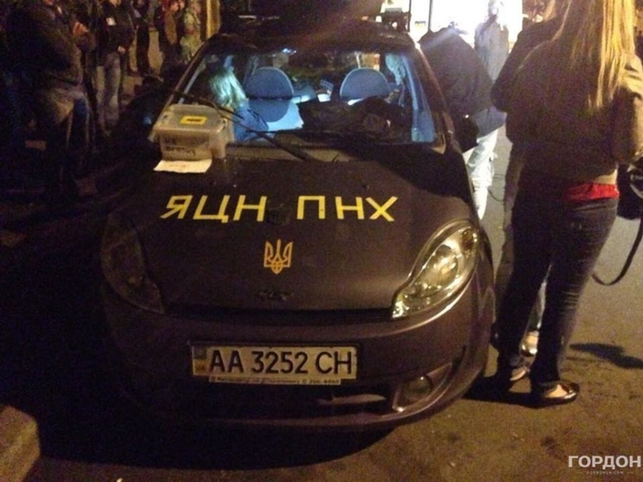 В связи с событиями в Мукачево активисты "Правого сектора" намерены провести около 20 акций протеста по всей Украине