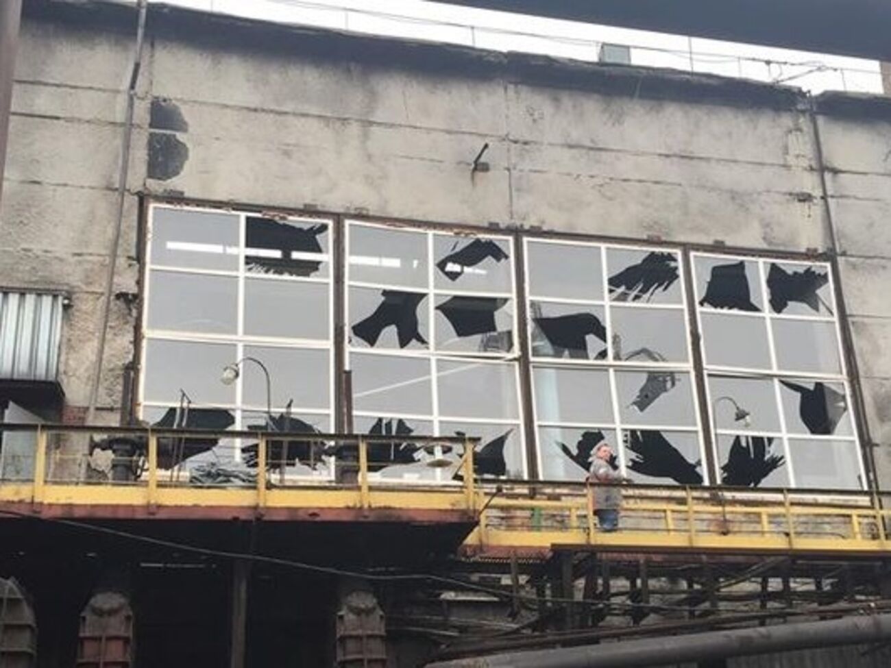 Авдеевский коксохим опять подвергся обстрелу