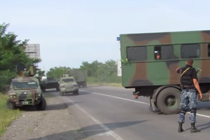 В район Мукачево прибыла колонна военной техники. Видео