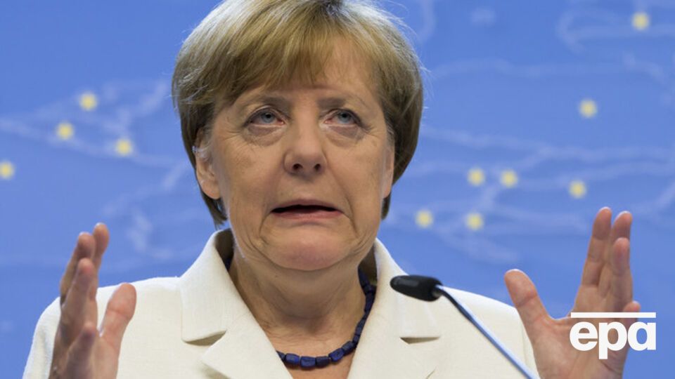 Меркель отметила, что от греческого правительства ждут скорейших реформ