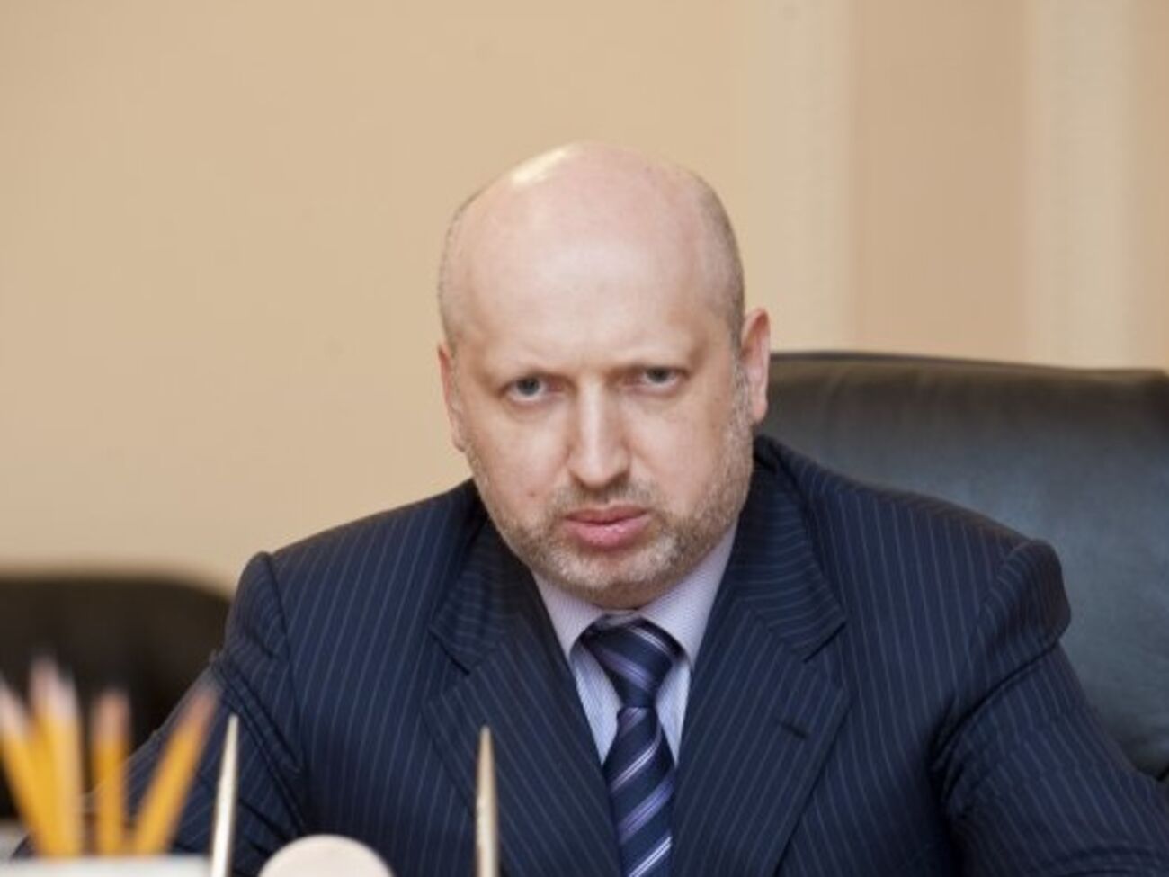 Турчинов: Число российских военных на Донбассе не уменьшается