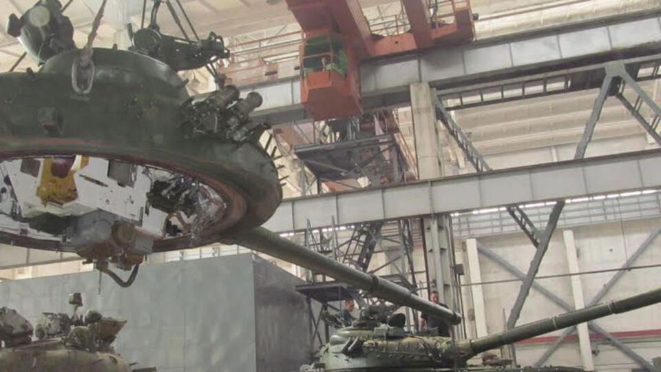 Ранее предприятие направляло в армию только различные модификации танка Т-64