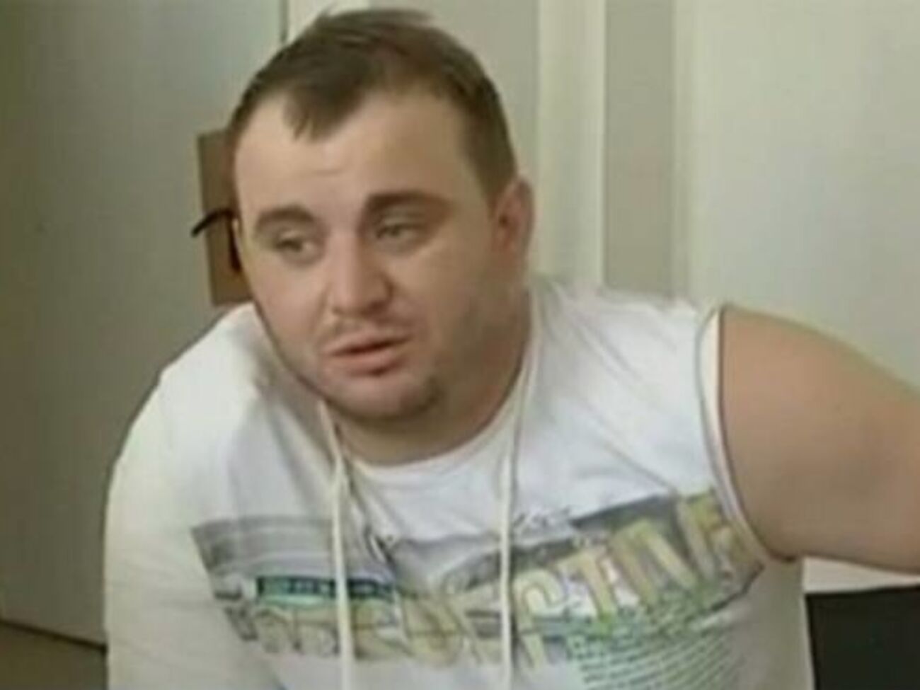 Во время службы в органах внутренних&nbsp;дел Стойка дважды привлекался к дисциплинарной ответственности, в 2009 году был&nbsp;уволен по статье "служебное несоответствие"