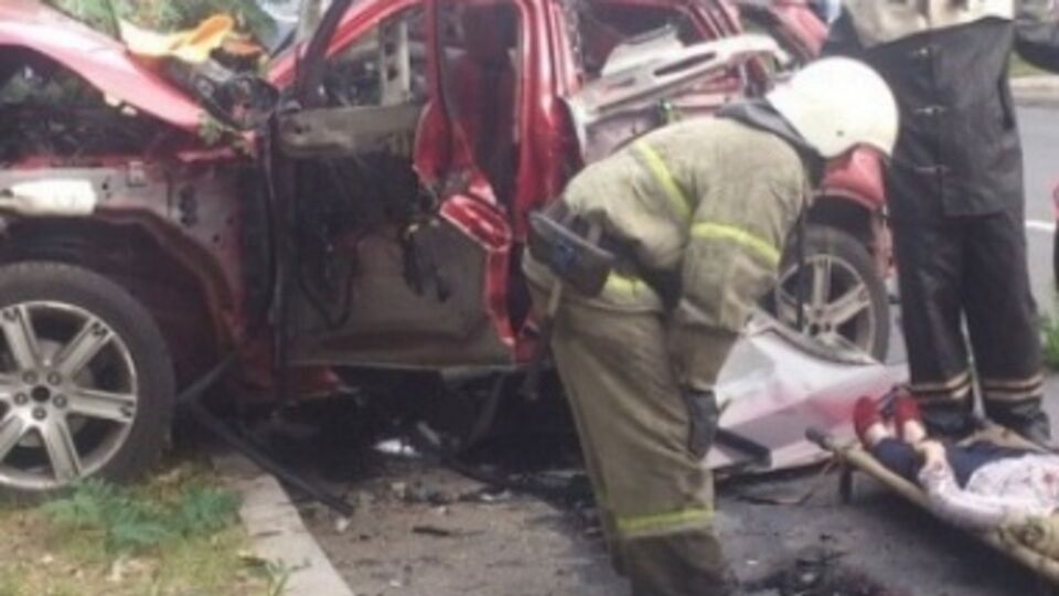 Секретарь Захарченко отправилась в больницу в результате подрыва ее автомобиля