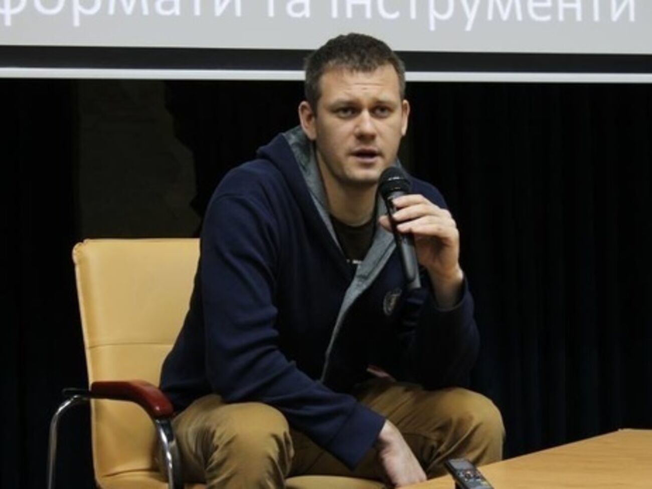 Казанский:&nbsp;Не знаю, до какой степени нужно желать зла своим родным городам, чтобы планировать для них судьбу&nbsp;Приднестровья и Абхазии.