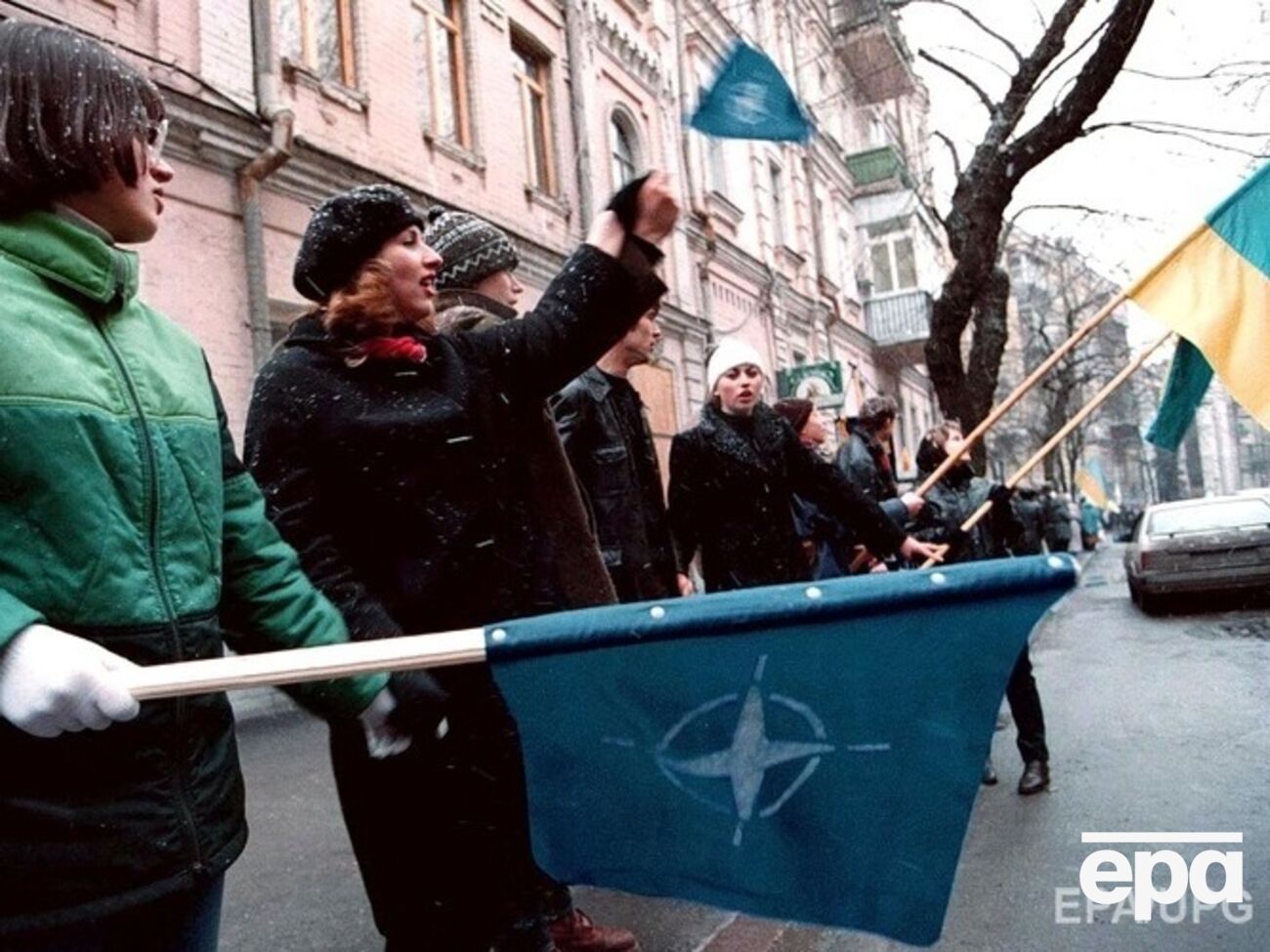 Большинство граждан Украины поддерживают вступление страны в Альянс, заявляют в оргкомитете движения "За Украину в НАТО"
