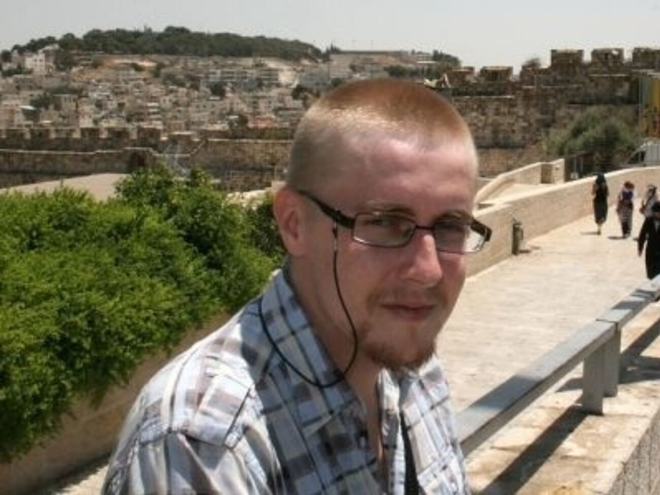 Присяжные ответили утвердительно по всем 26 пунктам обвинения и не нашли оснований для снисхождения