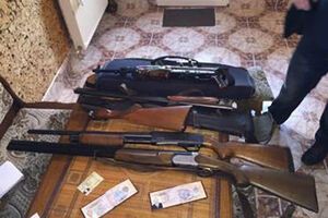 СБУ изъяла арсенал оружия в Мукачево. Фоторепортаж
