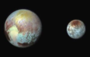 New Horizons сфотографировал Плутон и его спутник
