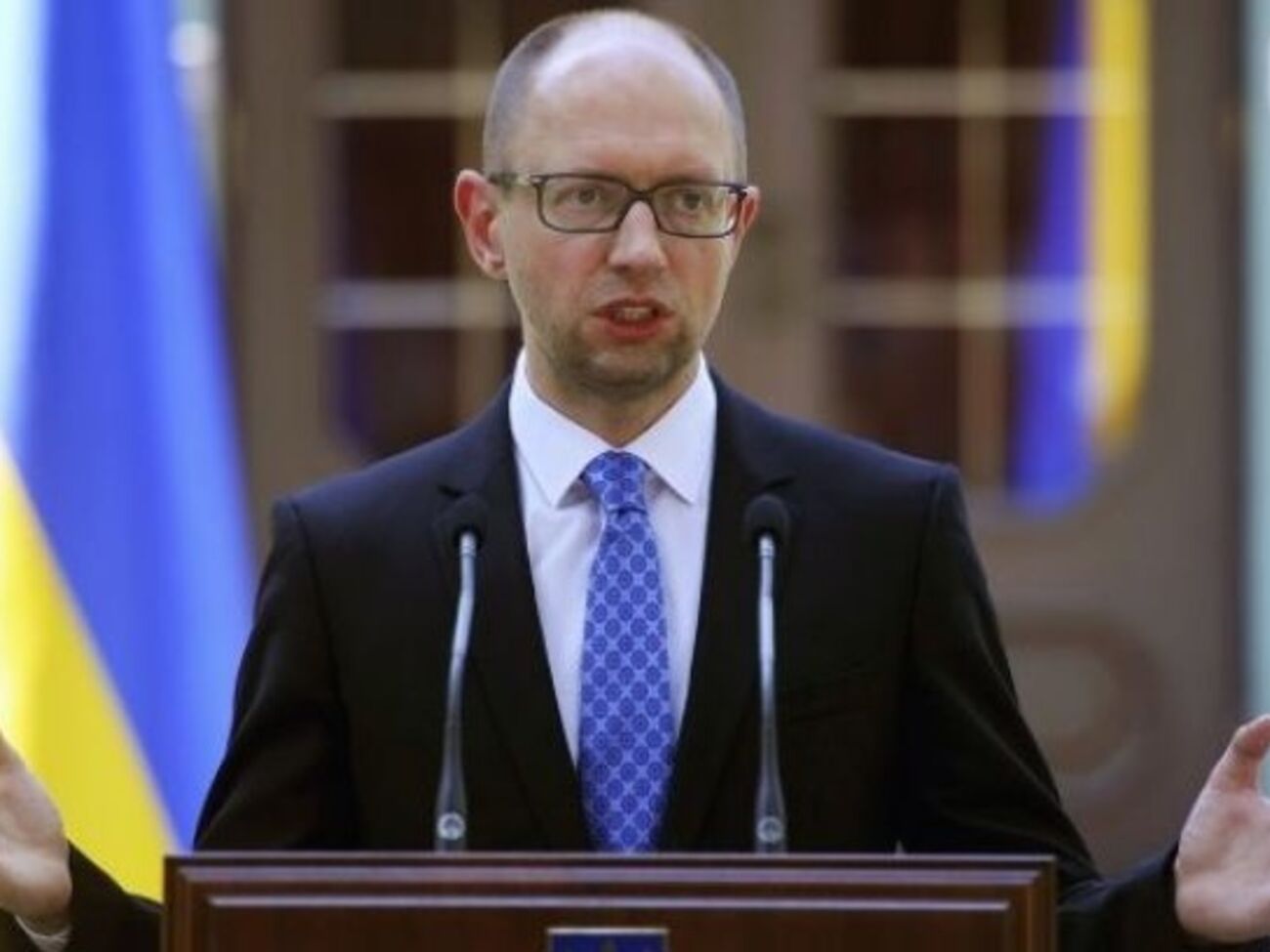 Яценюк в Канаде встретился с украинской диаспорой