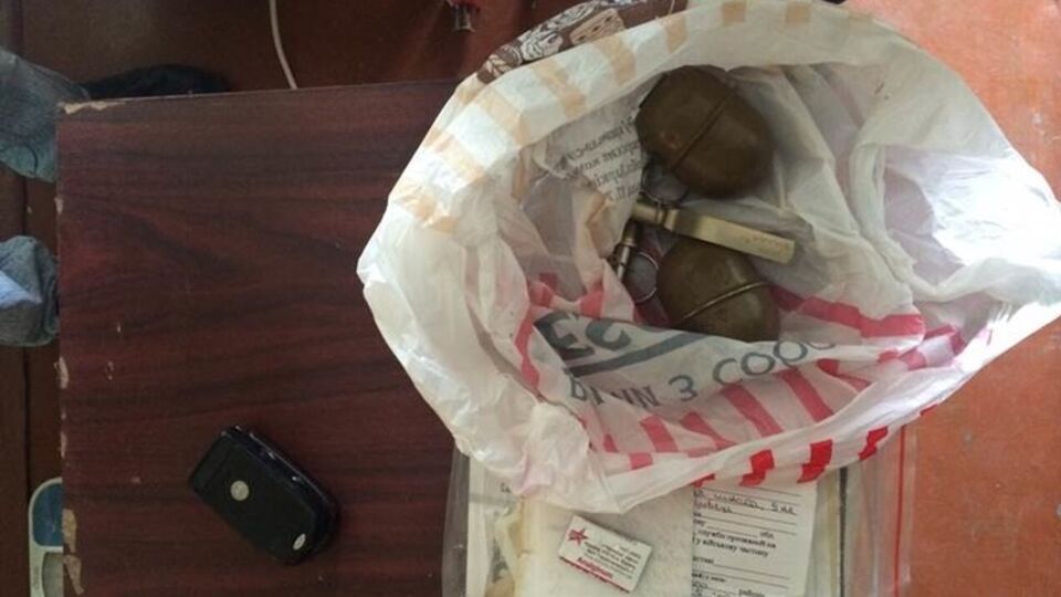 Во время обыска у злоумышленника обнаружили гранаты
