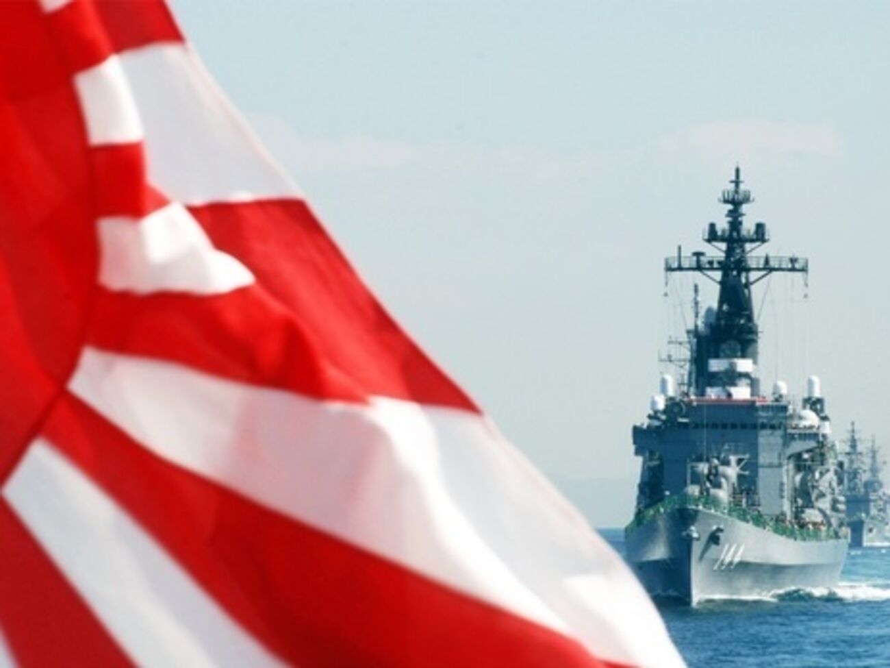 СМИ: В Японии обсуждают возможность применения силы в случае необходимости защиты своих граждан